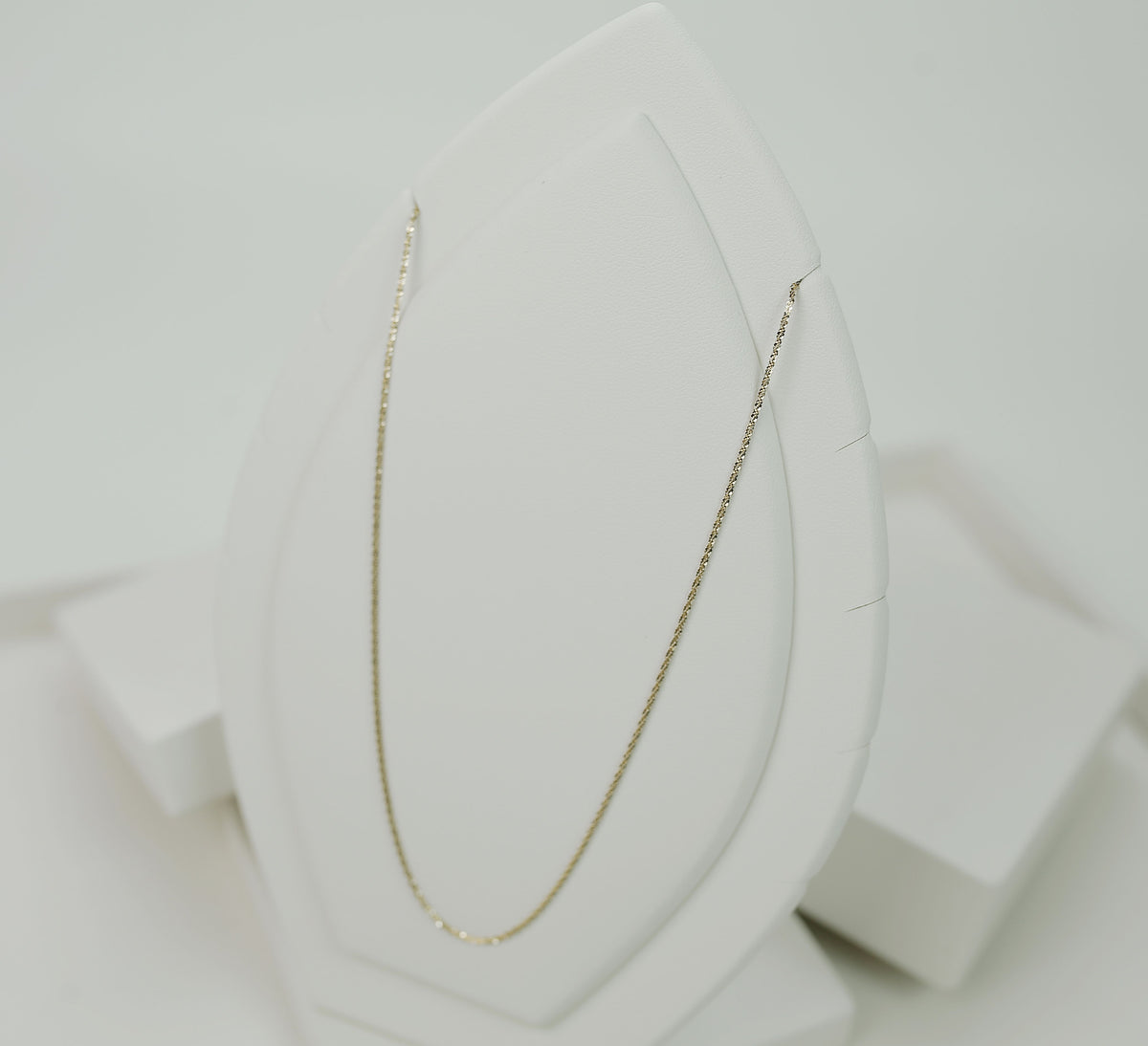 Delicate Pendant Necklace